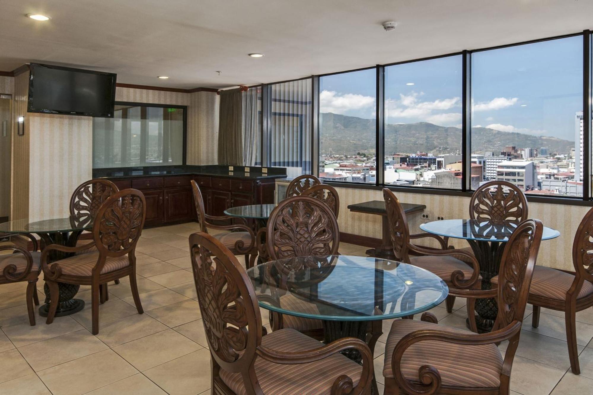 Delta By Marriott Aurola 5*