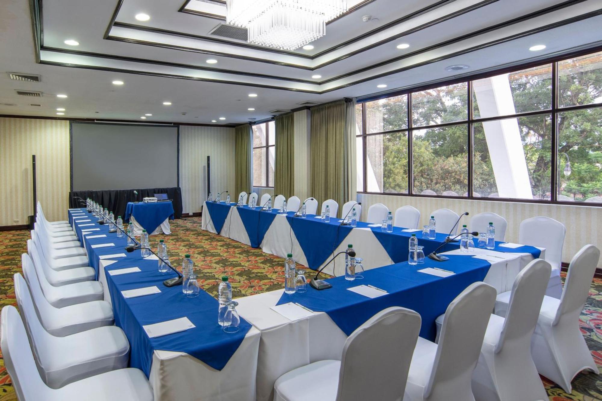 Hotel Delta By Marriott Aurola