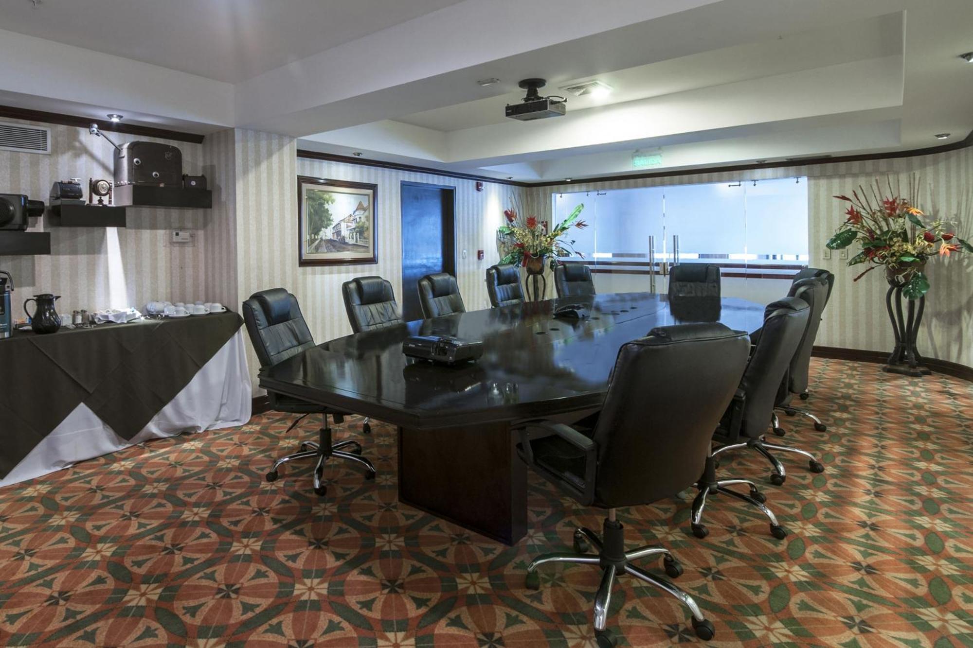 Delta By Marriott Aurola Hotel 5*