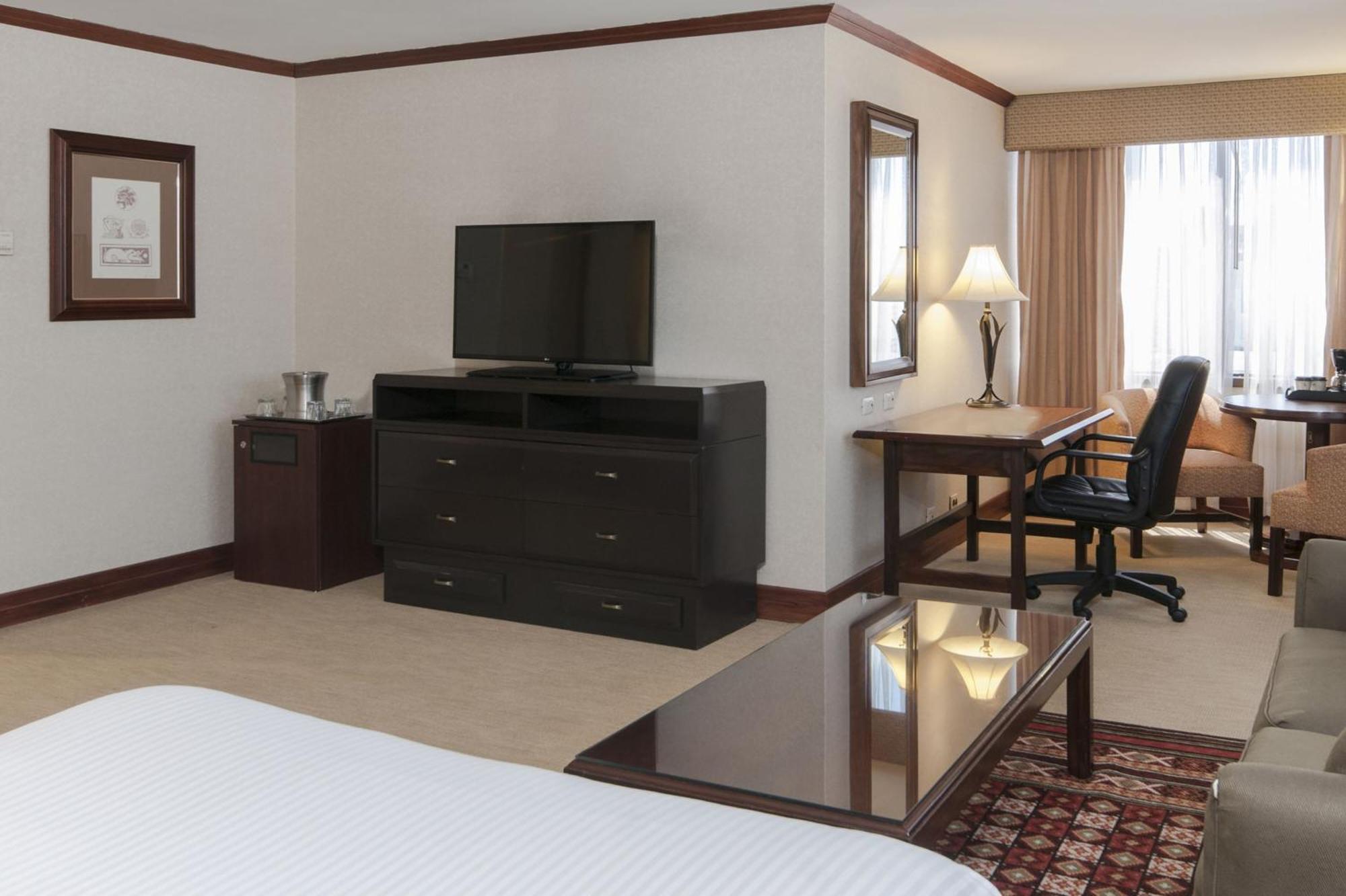 Delta By Marriott Aurola Hotel 5*