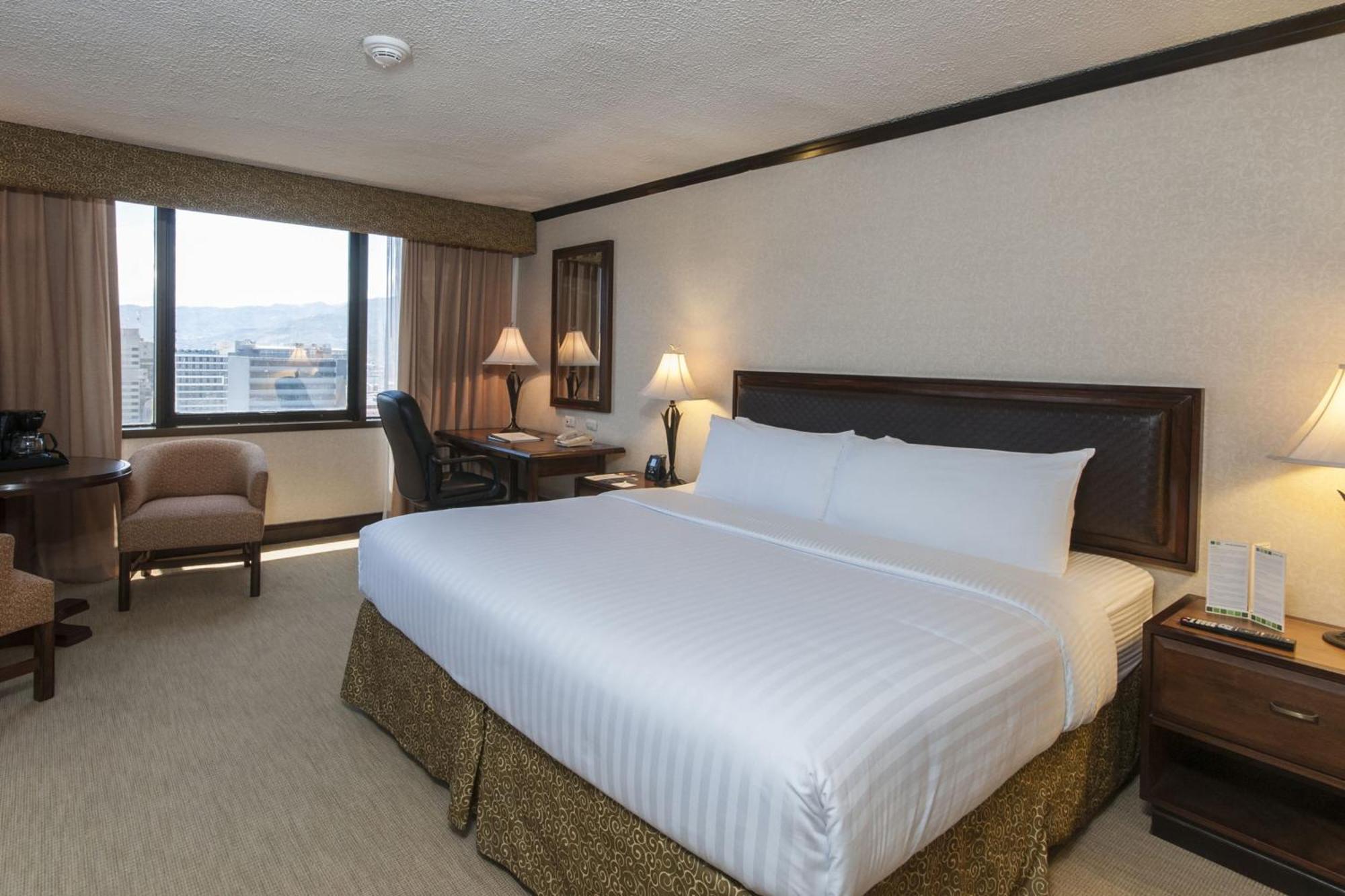Delta By Marriott Aurola Hotel