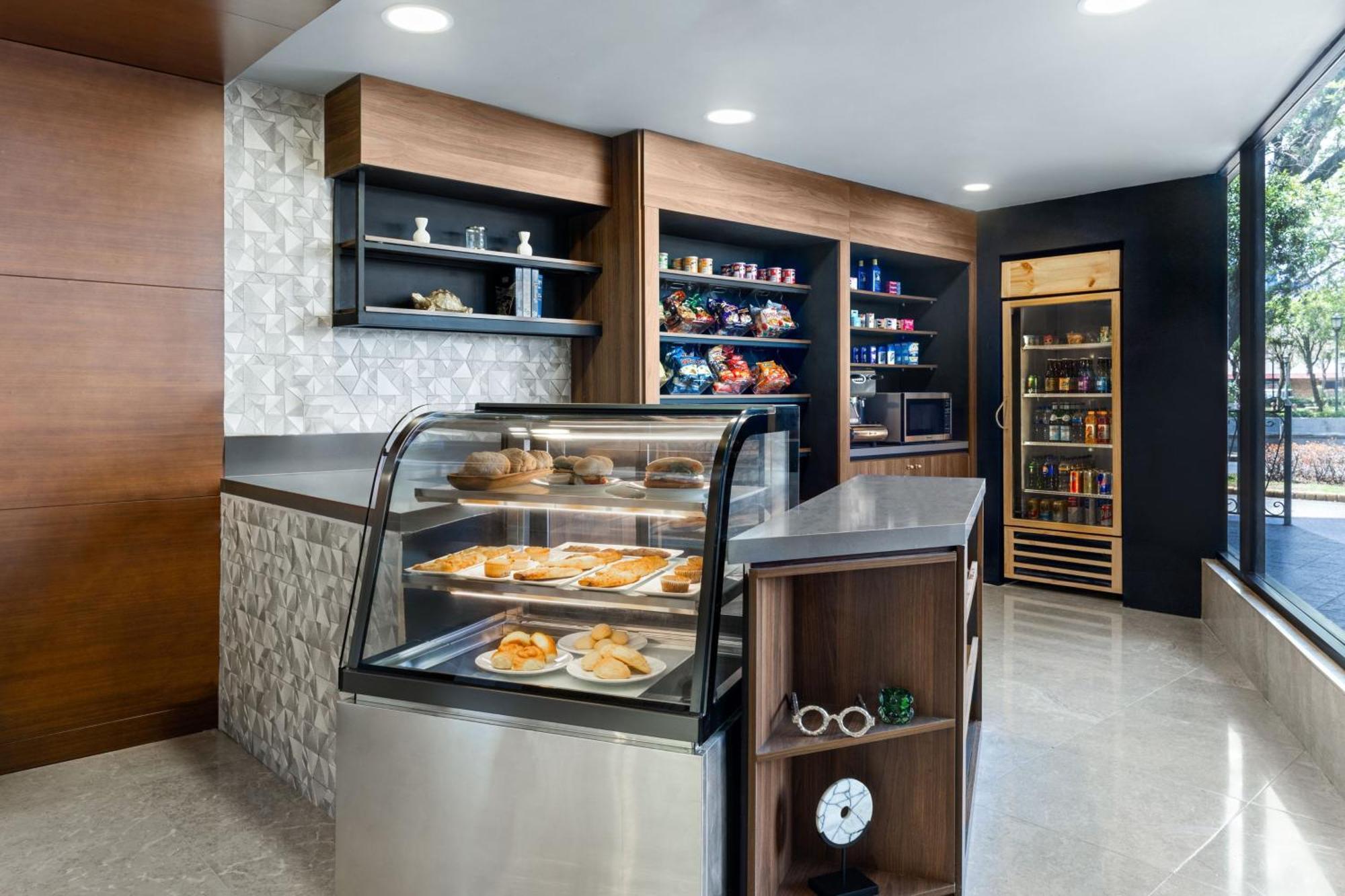 Delta By Marriott Aurola Hotel 5*